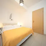 Krolo Lägenhet Zadar